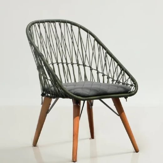 Poltrona Nest, 72 × 67 × 93. The maker’s own picture of it